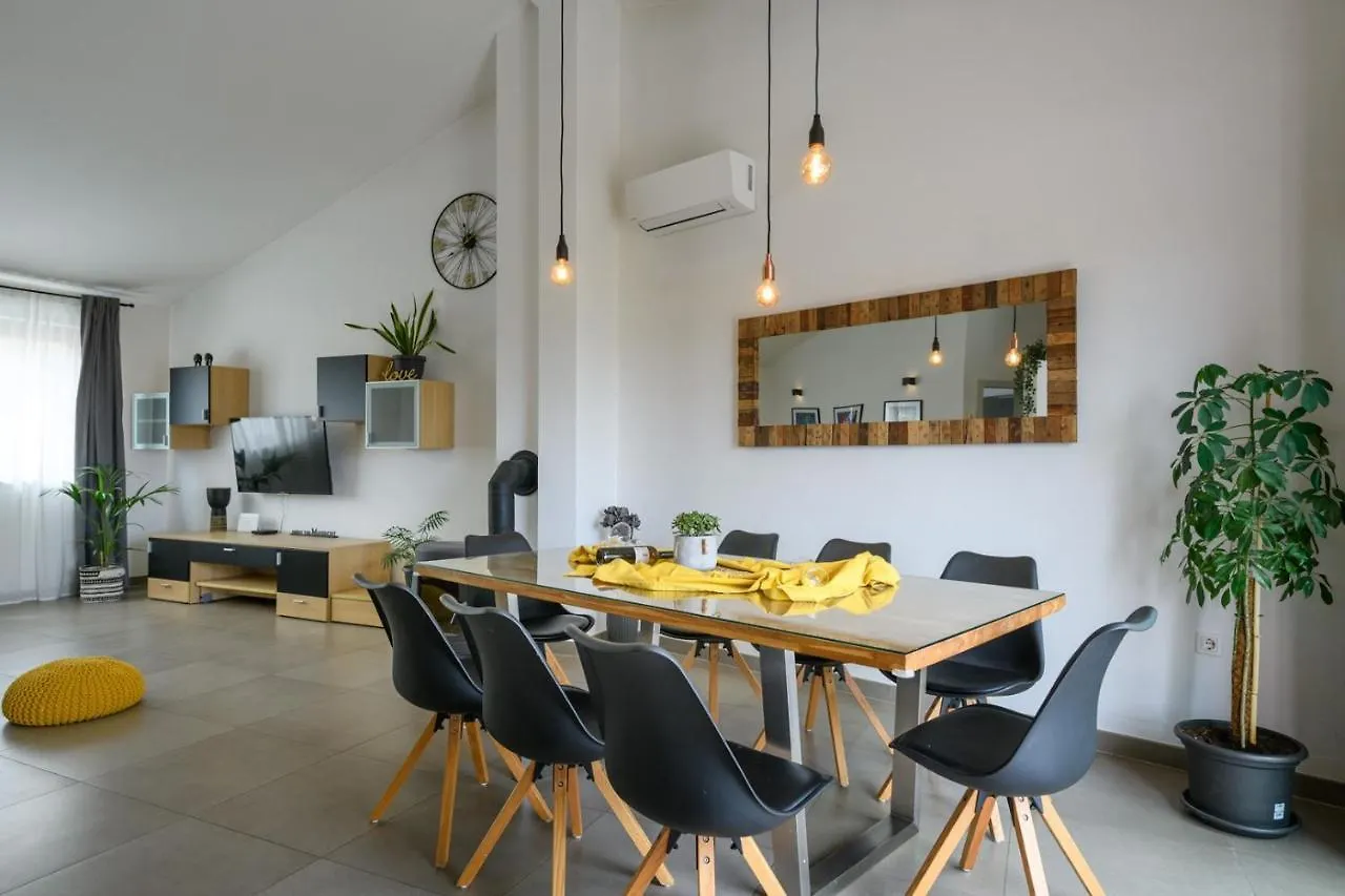 Lounge House Dolce Vita Пула Вилла