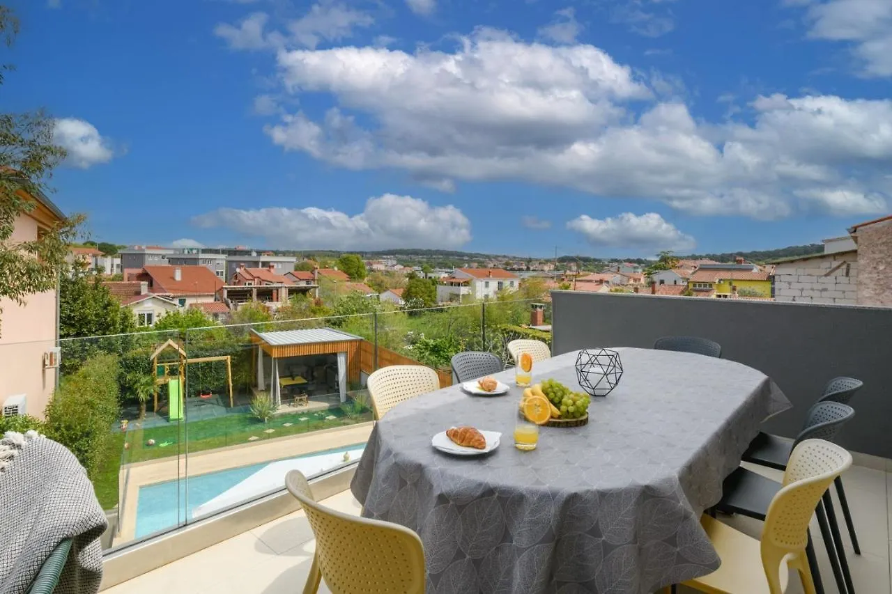 Lounge House Dolce Vita Пула 0*,  Хорватия